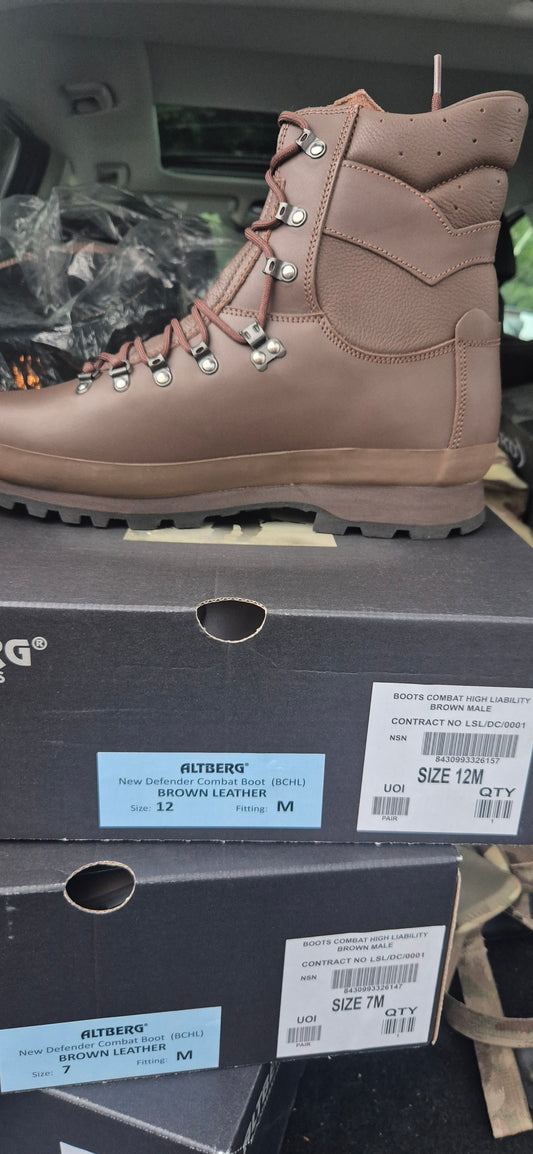 ALTBERG DEFENDER COMBAT HIGH LIABILITY BOOTS SIZE 12 BRITISH ARMY NEW CADETS