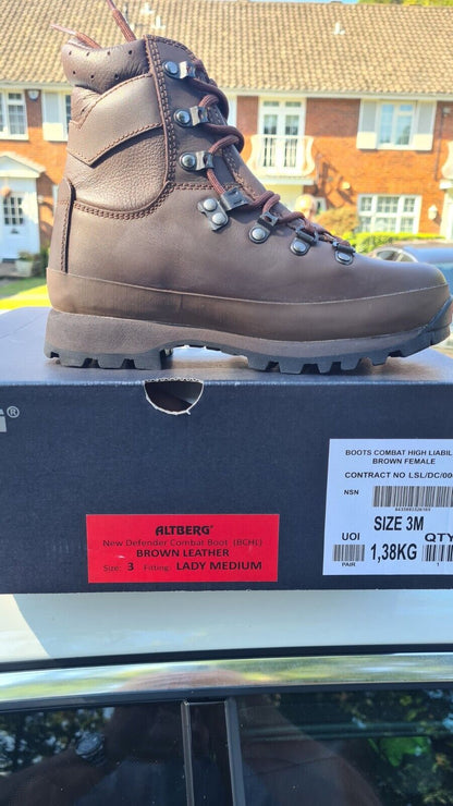 ALTBERG DEFENDER COMBAT HIGH LIABILITY BOOTS SIZE m BRITISH ARMY NEW cadet