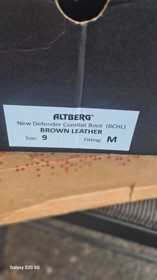 ALTBERG DEFENDER COMBAT HIGH LIABILITY BOOTS SIZE 10 BRITISH ARMY NEW CADETS